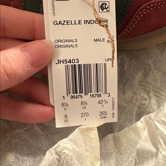 Adidas Gazelle Maroon and Green Shoes - Picture 4 of 4